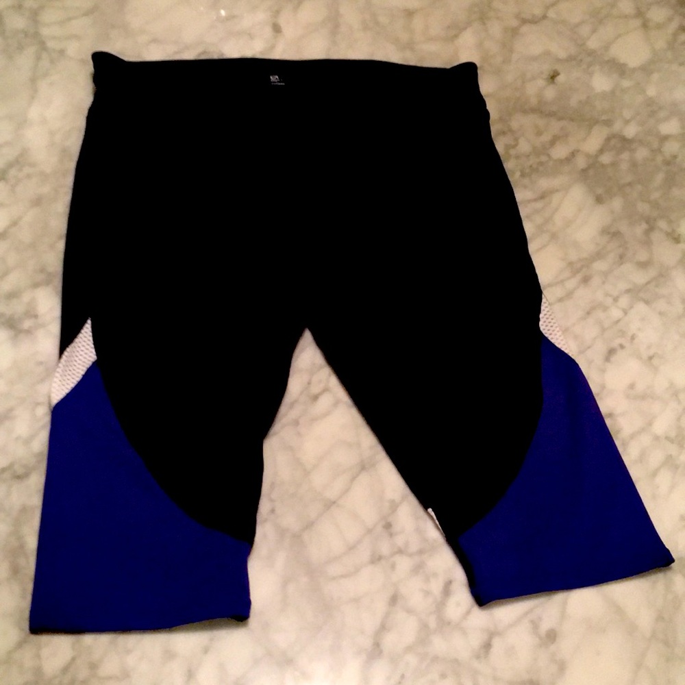 Large Gap Eclipse running capris